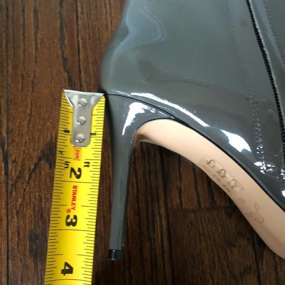 *NEW* J. Crew Women’s 9.5 Stevie Pointed Toe Ankle Boots in Gray Shiny Leather - Picture 11 of 12